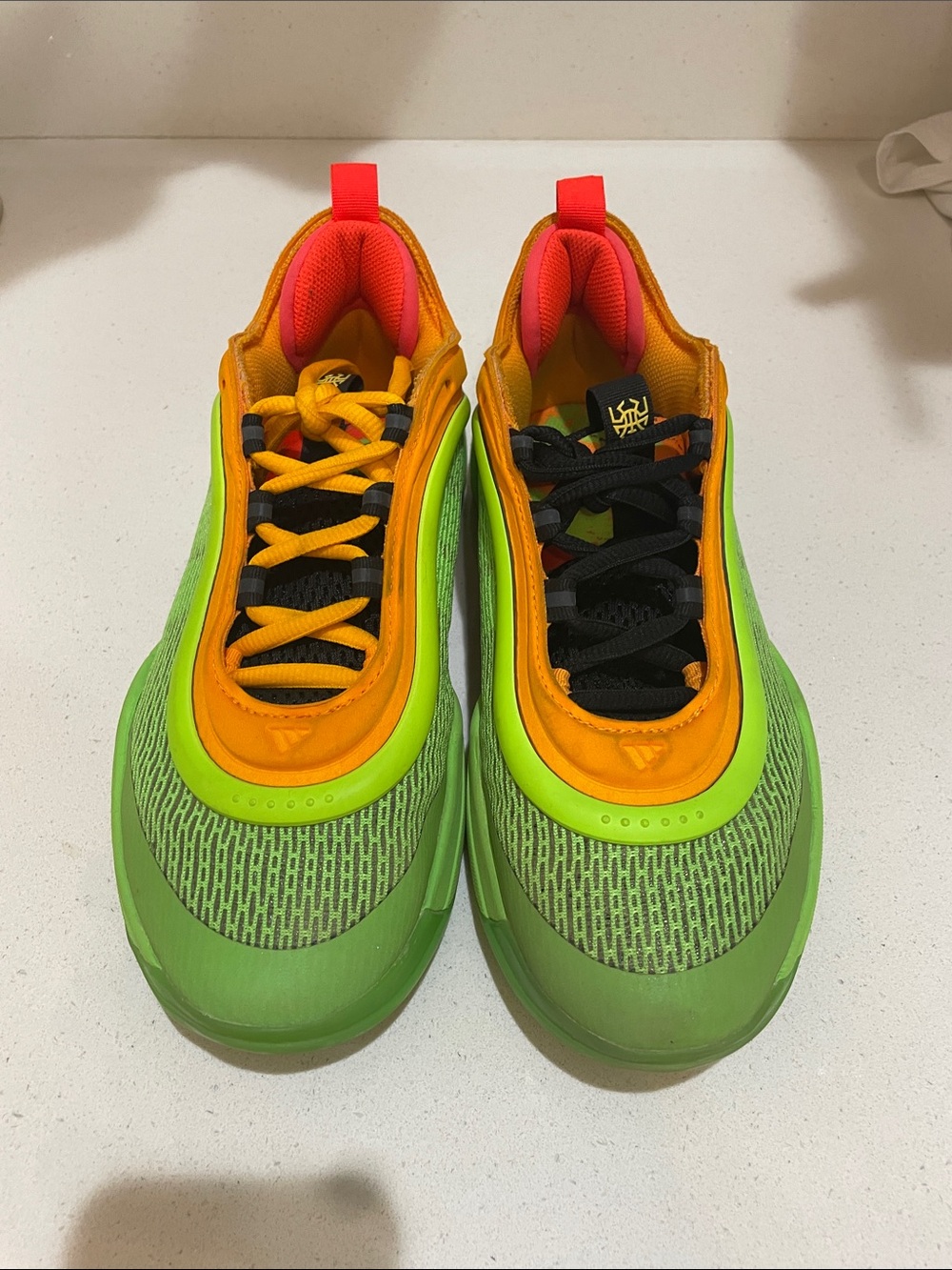 Kids Kyrie Irving basketball shoes